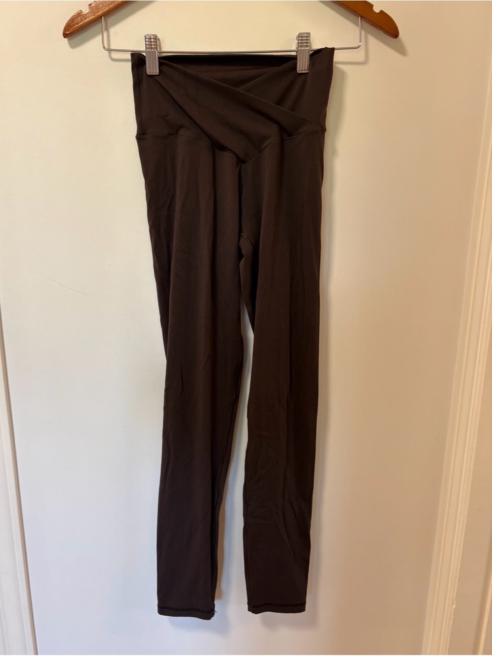 Arie Offline leggings brown cross over Med. Real Me 7/8 long inseam high rise